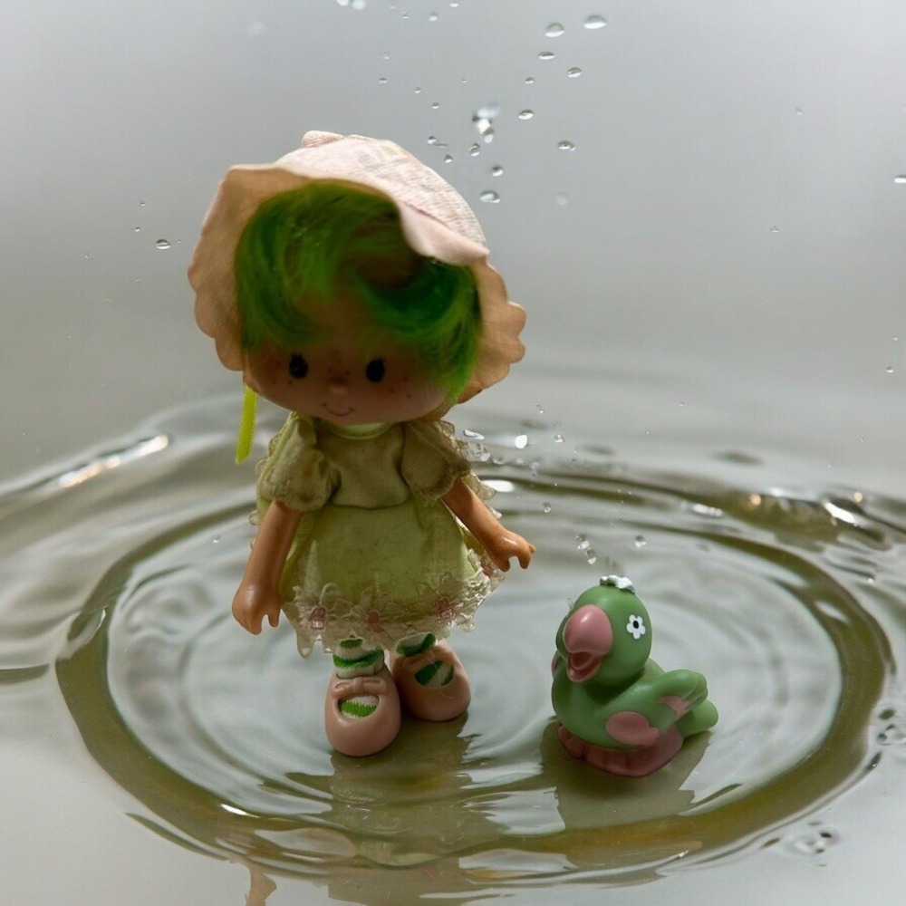 Vintage American Greetings Strawberry Shortcake Lime Chiffon Parfait Parrot TubP